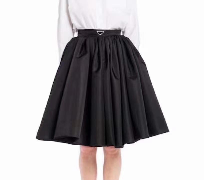 

21ss New Designer Women Shirts High Quality Lady Half Dresses with Inverted Triangle Best Matches Skirts for Spring Summer Autumn Winter SML, Black