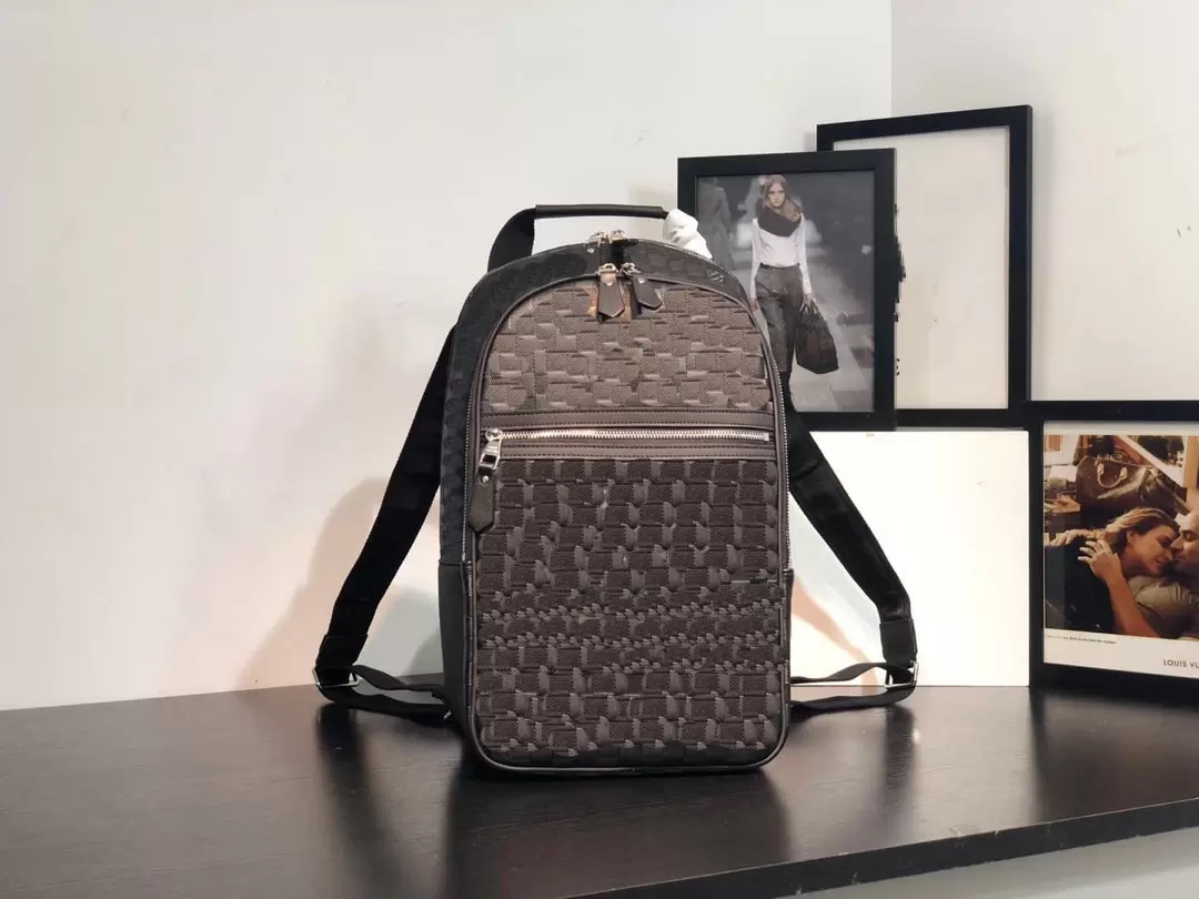 

HBP 2022 Hot Sell Classic Fashion bags Black Embossed Women Men Backpack Style Bags transparent bookbag Duffel Bags Unisex Shoulder Handbags 40CM Muria M58024, Extra shipping