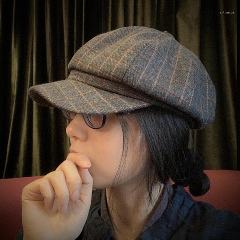 

Johnature Winter New Plaid Berets Women 2020 Casual Hats Fashion All Match 2 Colors Vintage Female Painter Hats1, Beige