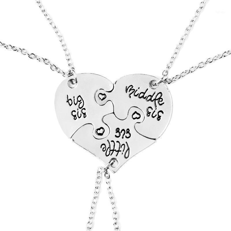 

3pcs Broken Heart Shaped Pendant Necklace Big Sis Middle Sis Little Necklace for Women Sister Friend Fashion Jewelry1