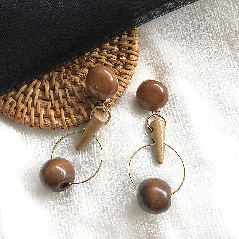 

UJBOX 2020 Autumn Winter Wood Geometric Retro Geometric Earrings Ethnic Women Hand-made Personality Fashion Drop Earrings1
