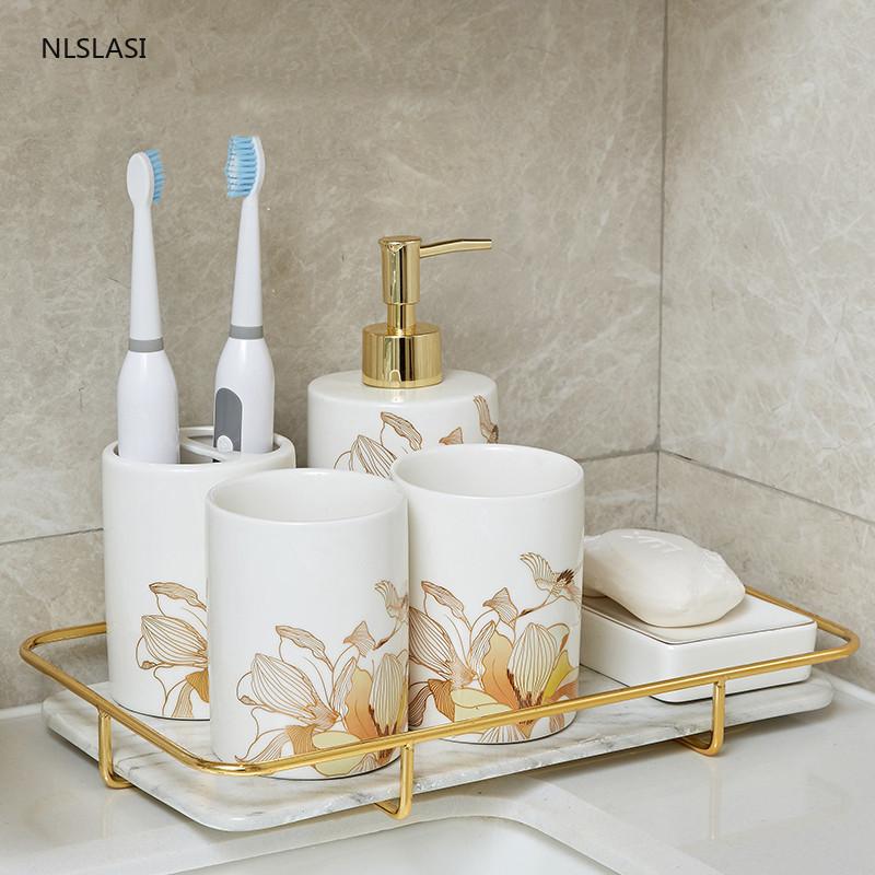 

Upscale Ceramic Bathroom Accessory Set Soap dispenser Couple gargle cup Toothbrush Holder bathroom decoration Wedding gifts