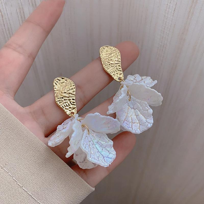

2021 Korean Statement Pendientes Vintage Earring For Women Fashion White Flower Petal Drop Earrings Party Wedding Jewelry Gifts