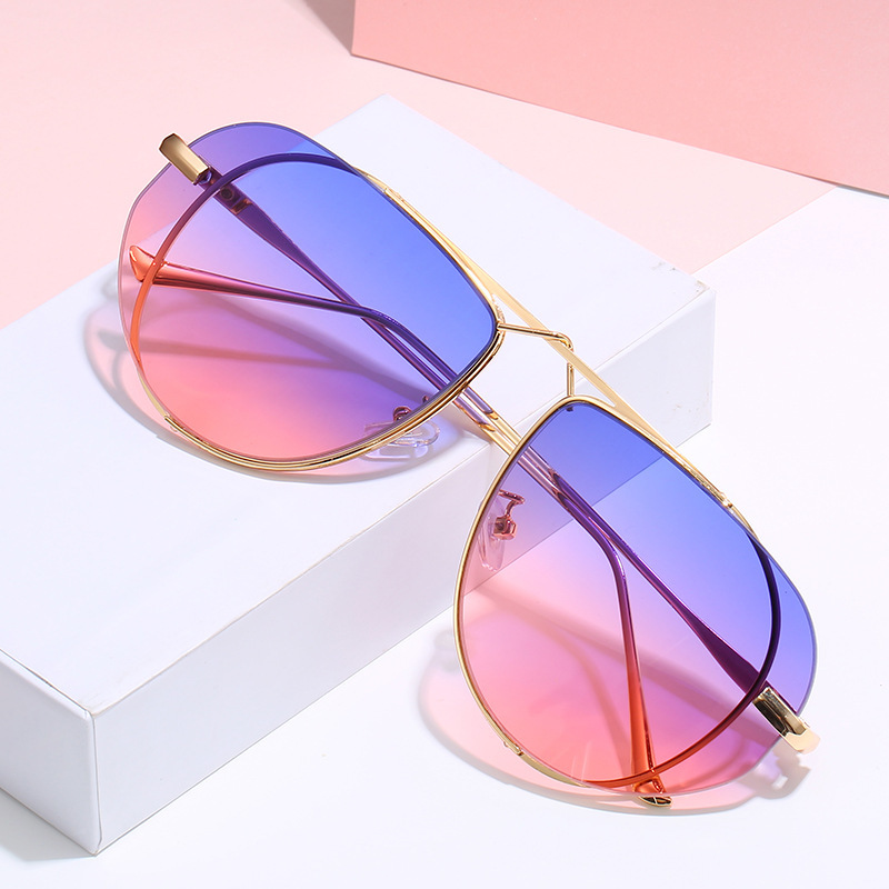 

Women's Fashion Design sunglasses Personality Trends Gradient Ocean Film Occident All-match Irregular Glasses Multicolor Glasses
