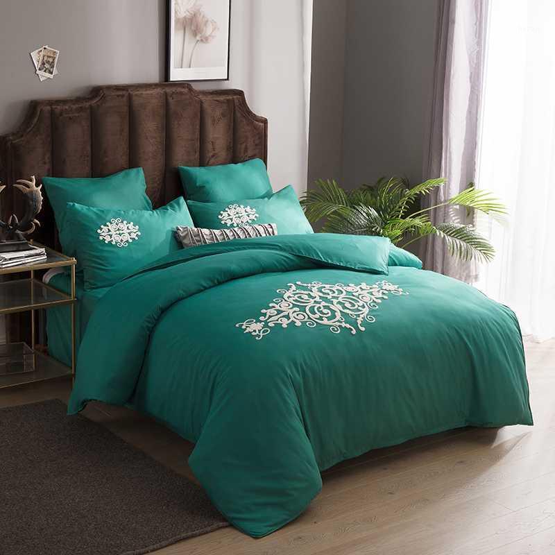 

Alanna 6pcs Bedding set Europe style Solid Flowers Cotton Embroidery comforter Bed sets sheet quilt cover pillowcase1, L-1009