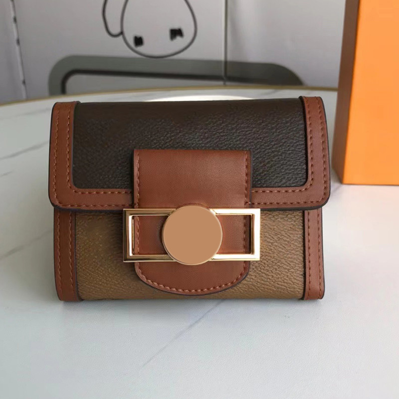 

3Colors Classic Flower Leather Women's Purse with Buckle Evening Bags Fashion Wallet 2Sizes M68725