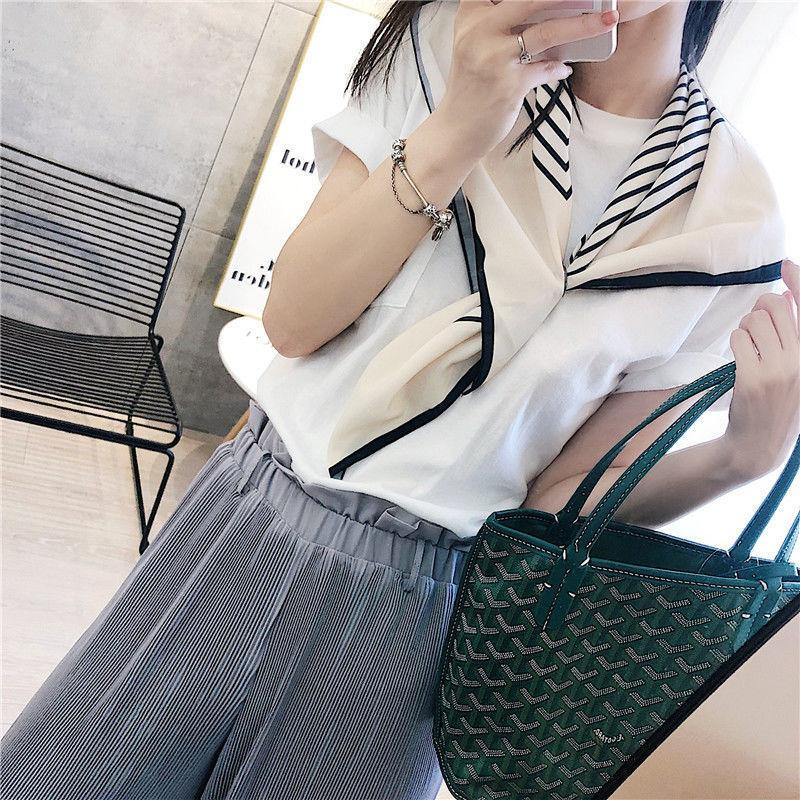 

Simple and Elegant Large Square Scarf Women's Built-in Ring Buckle Versatile Multi-Function Shawl Square Scarf1, White