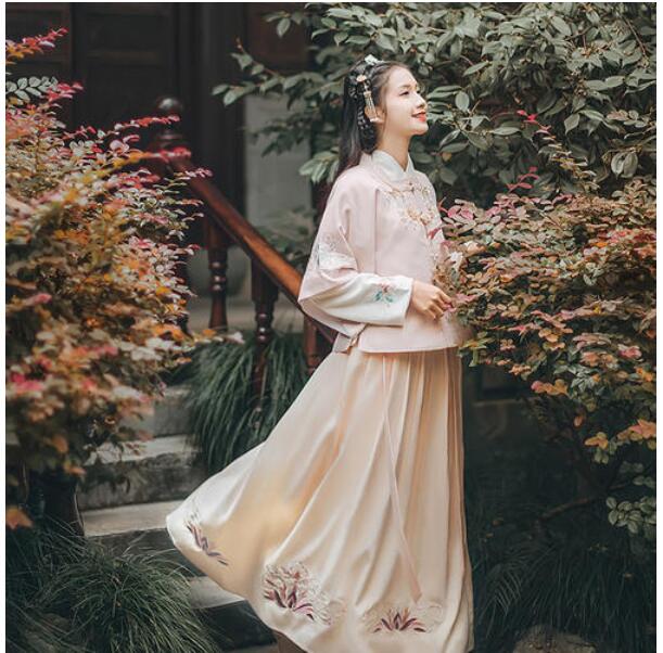 

Leokick 59 C0nvesechuck Taylor(TRUE TO SIZE) WE SEND QC PICS BEFORE SHIP SIZE:35-45, 1970s