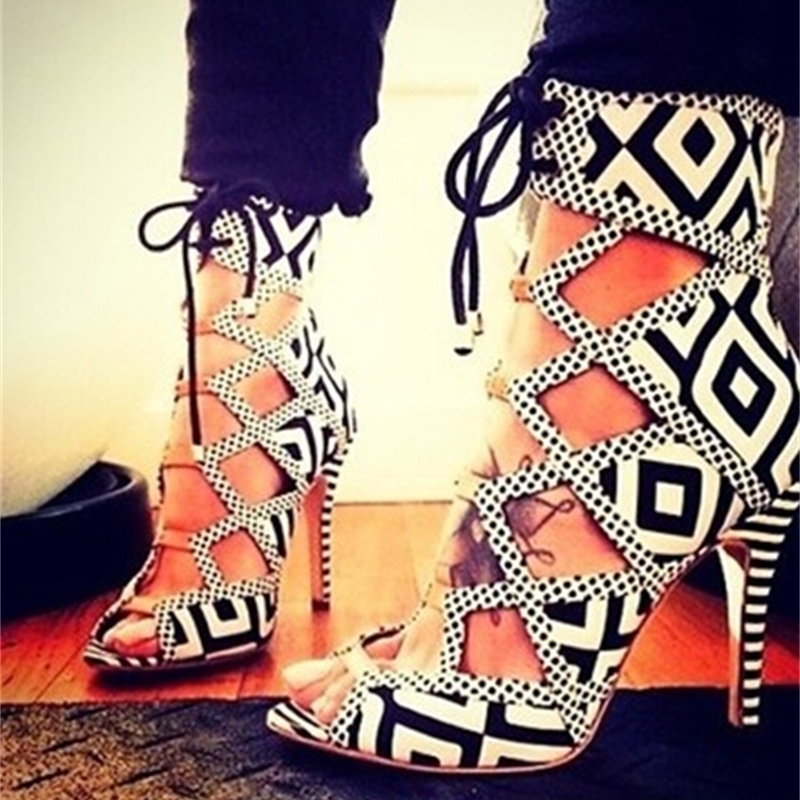 

2020 Geometry Patchwork Black/white Ankle Boots High Cut-out Pumps Sandals or Women Booties Shoes Hemx, The picture