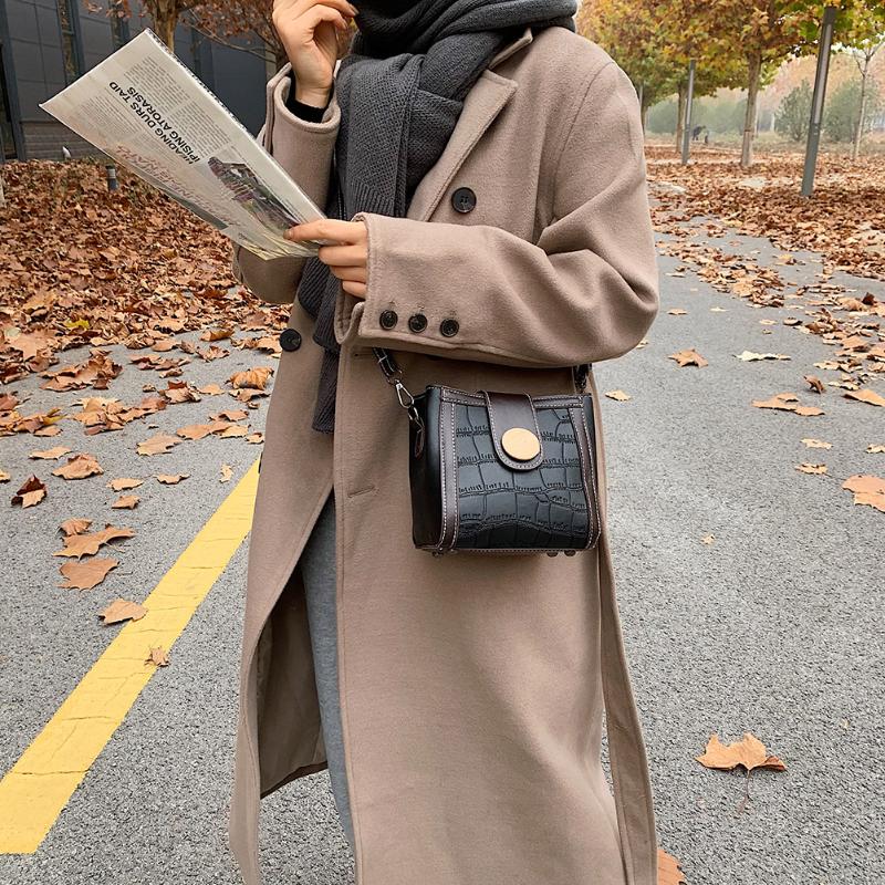 

Hit Colour Shoulder Messenger Bag Women Handbags Totes Bags Fashion Casual PU Leather Crossbody Bags Clutch Bag, Beige