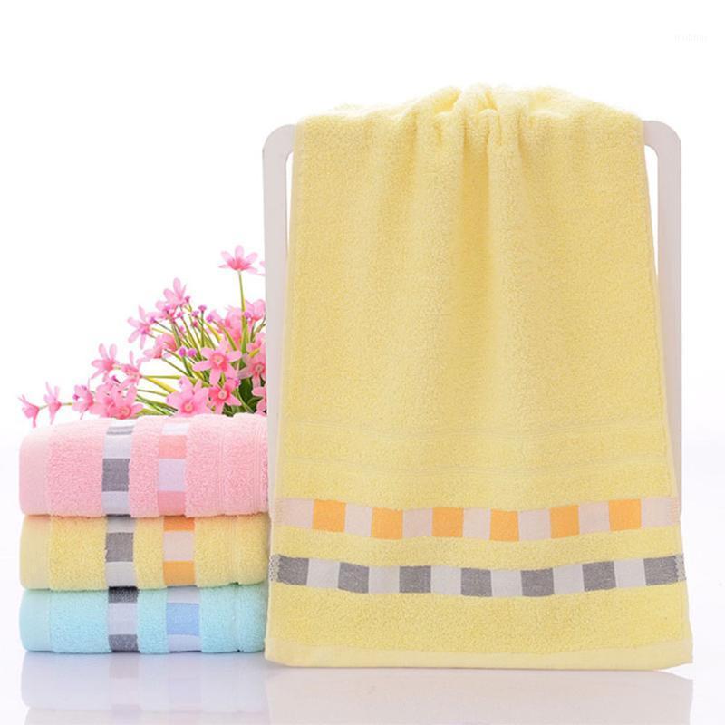 

Cotton blend Bath Towel Beach Towel For Adults Fast Drying Soft Thick High Absorbent1, Pink