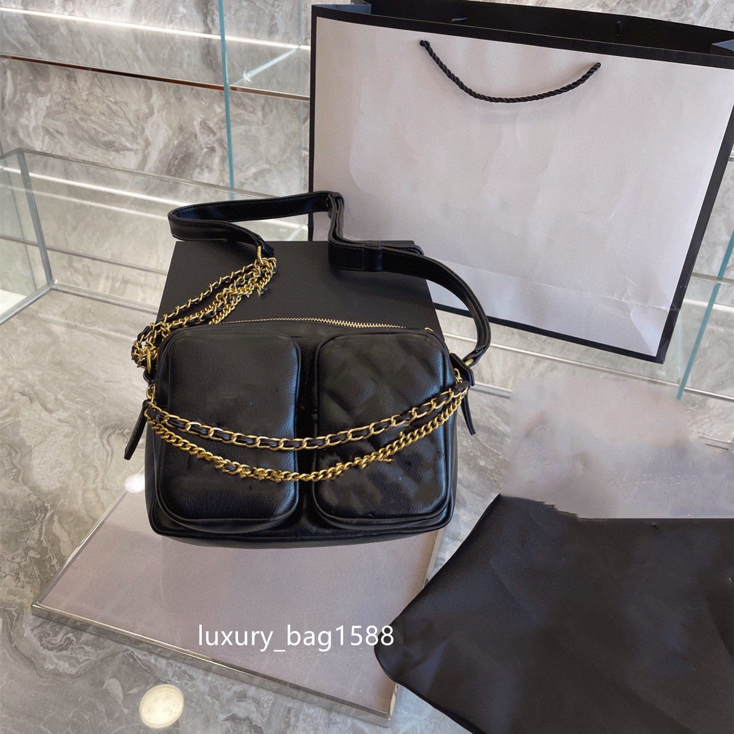 

2022 Stylish new Calfskin ladies camera bag, Black