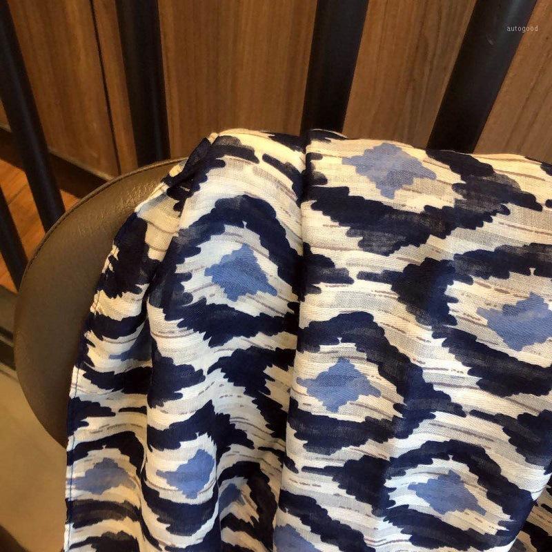 

Scarves PHLE Blue Geometric Sunscreen Shawl Women Summer Super Large Silk Scarf Seaside Beach Gauze Cotton Head1