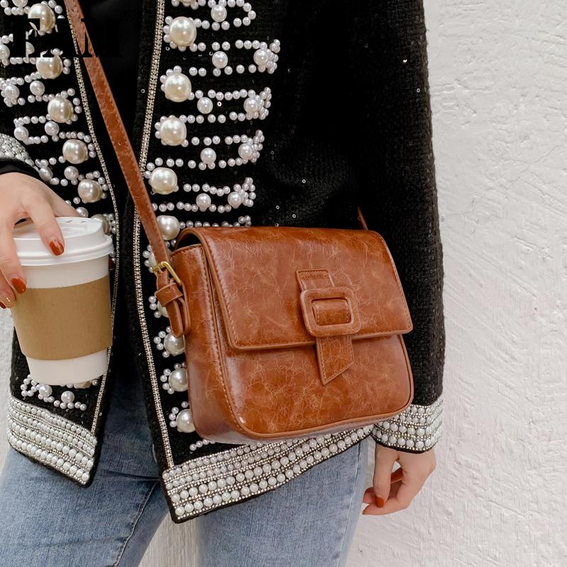 

[EAM] Women New Vintage Small Cute PU Leather Flap Personality All-match Crossbody Shoulder Bag Fashion Tide 2021 18A1533, Black