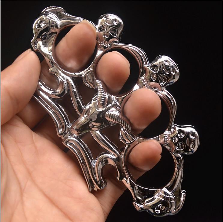 

Self-defense weapon sheep skeleton hand support iron four-finger tiger finger buckle ring festival hand buckle martial arts