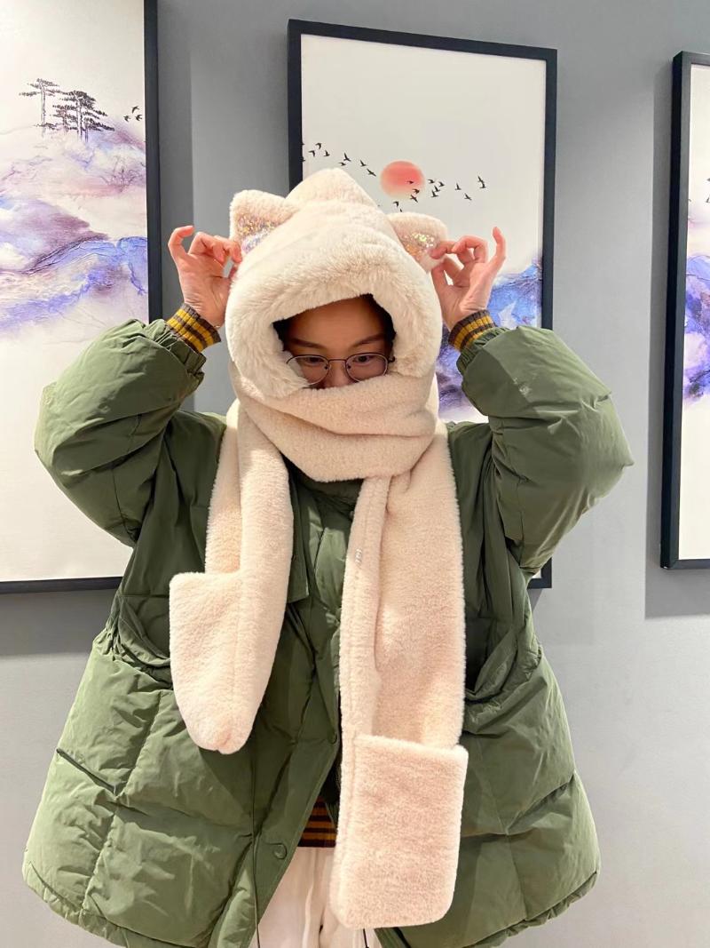 

Winter 2021 New Girls Hot Hat With Scarf and Gloves 3 In 1 Cute Fluffy Plush Earflap Hats Thick Warm Beanie Neck Warmer