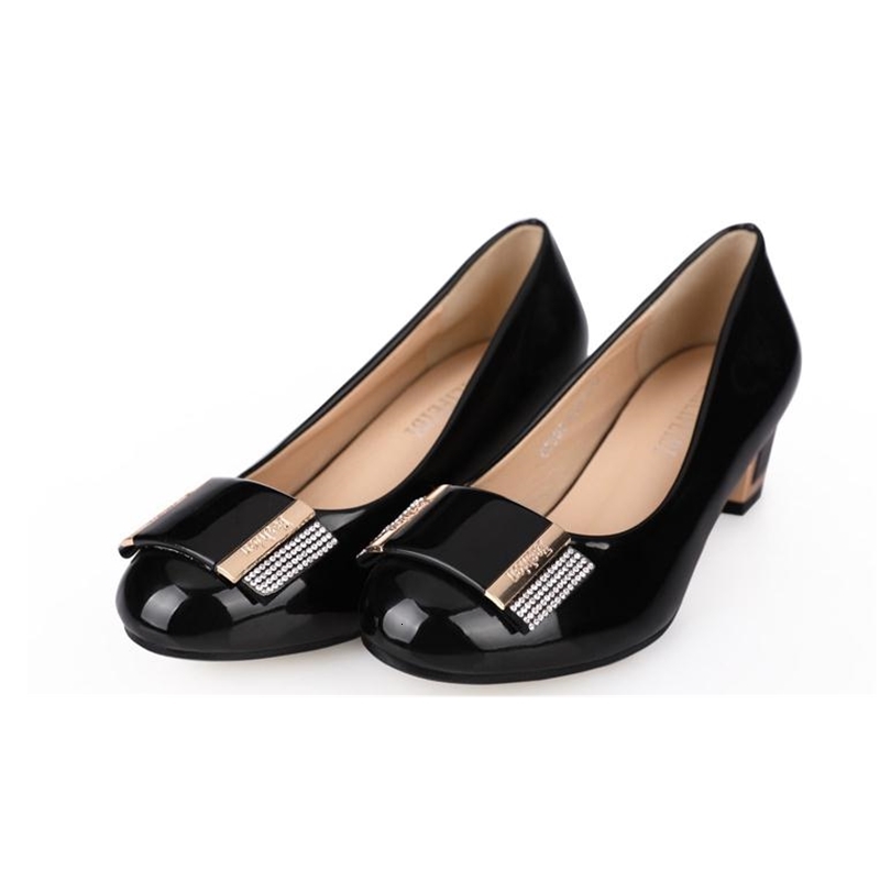 

2021 Women's Shoes in Spring and Autumn New Style Middle Coarse Heel Round Head B9P5, Black