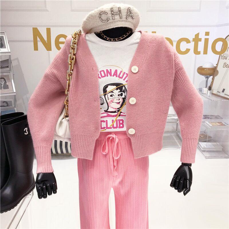 

V-neck knitted cardigan 2020 Autumn/winter New lazy style Wear a long sleeve sweater over the top, Black