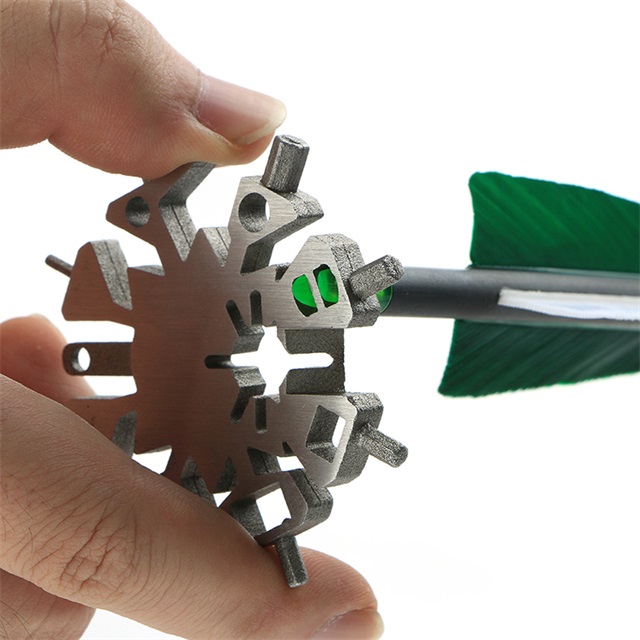 

Snowflake Multitool Portable Pocket Tool Upgrade Box Pendant Wrench Ratchet Combination Gear Clip Measure Useful Hand Tool