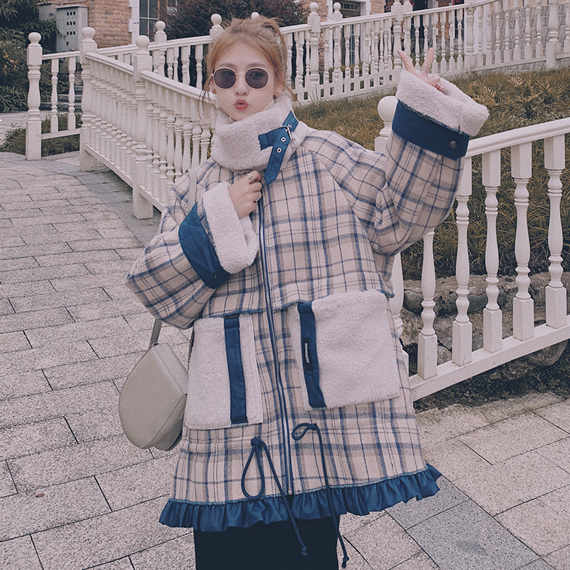 

2021 New Women's Wool Jacket Retro Plaid Blue Seam Lamb Lapel Contrast Sweet New Winter Loose Thicken Female Coat Zs5 20r2