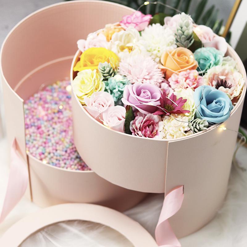 

Creative Round Double-Layer Rotating Gift Box Window Flower Box Gift Packaging Supplies DIY Florist Decor for Valentine's Day