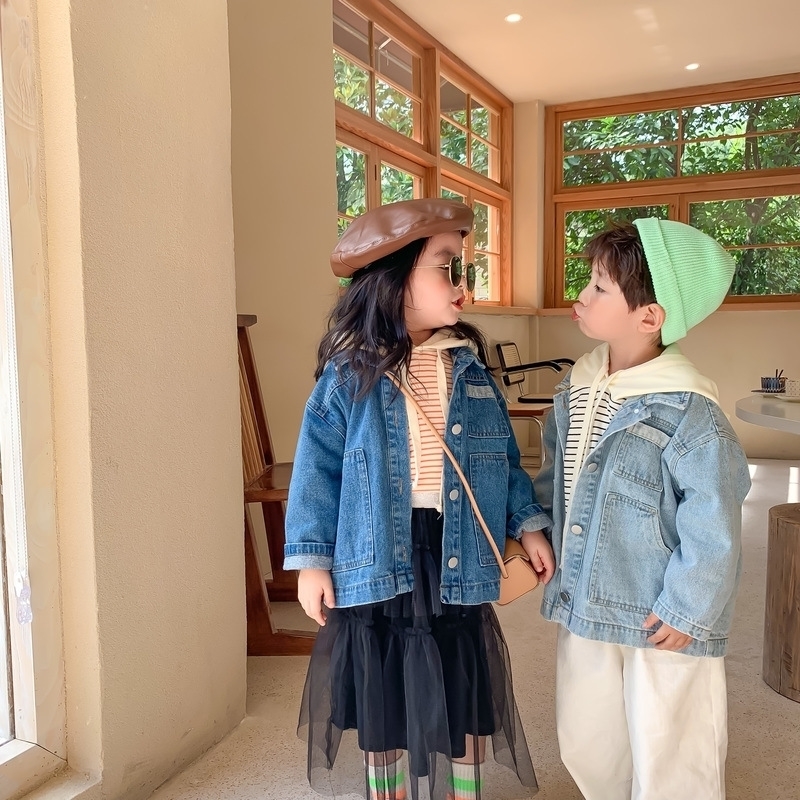 

Korean style fashion boys girls loose denim jackets Autumn children casual 2 colors oversized coats 201106, Light blue