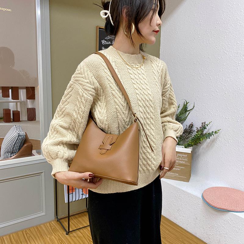 

Spring 2021 New Korean Style Simple Large Capacity Shoulder Bag Women Casual Crossbody Pu Leather Package D789, Black