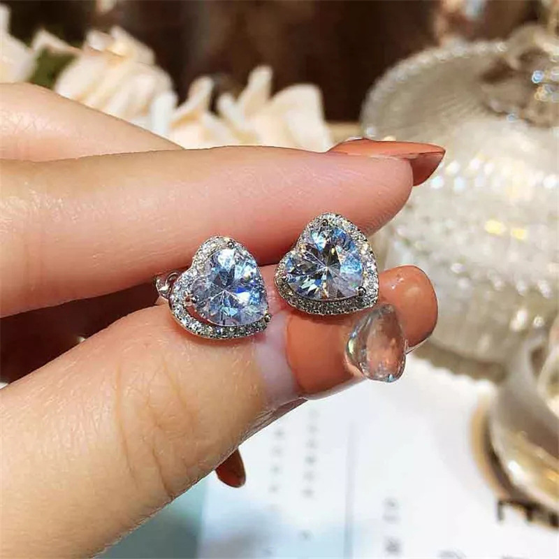 Mens Boucles D'oreilles Bijoux Nouvelle Mode Simulé Diamant Coeur Style Boucle D'oreille Pour Femmes Cadeau