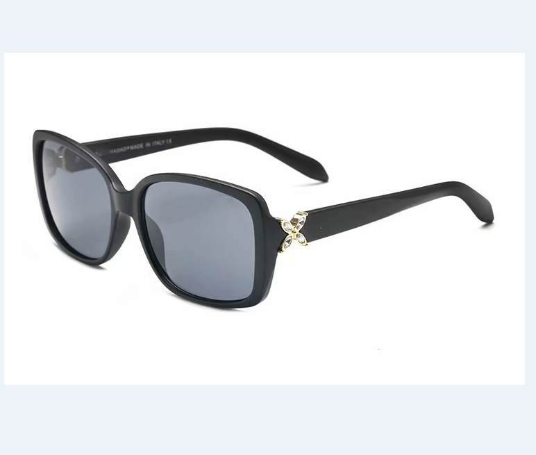

2020 Designer Sunglasses Brand Glasses Outdoor Shades PC Farme Fashion Classic Ladies luxury Glasses Mirrors for Tiffany Women AOV