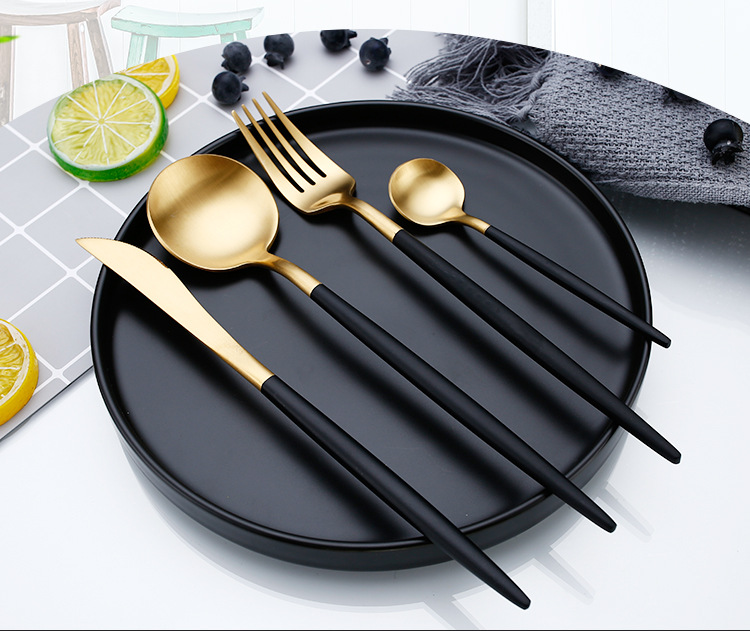 

2021 Top Fashion Luxury Electroplate Gold Tableware Set Western Portable 304 Stainless Steel tableware kitchen accessories Free Shipping