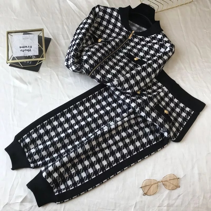 

2021 New Autumn Winter Knit Pant 2piece Women Vintage Button Plover Plaid Ziipper Knitted Cardigans+lante Pants 2pcs Set Tracksuits, Black