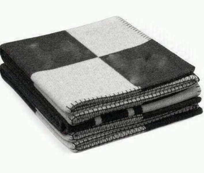 

Fashion Designer H-Letters Cashmere Shawls Crochet Soft Scarf Wool Shawl Portable Plaid Winter Warm Sofa Bed Fleece Towell Throw Cape, Blue;gray