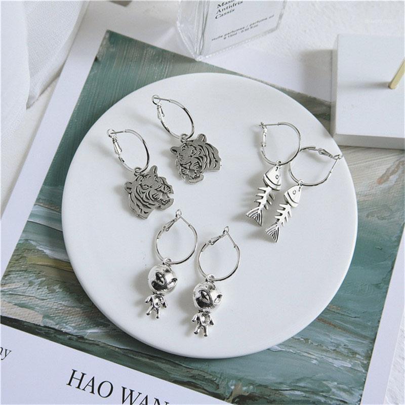 

Punk Heart Tiger Circle Drop Earrings for Women Retro Fishbone Round Alien Pendant Earring Female Simple Jewelry1