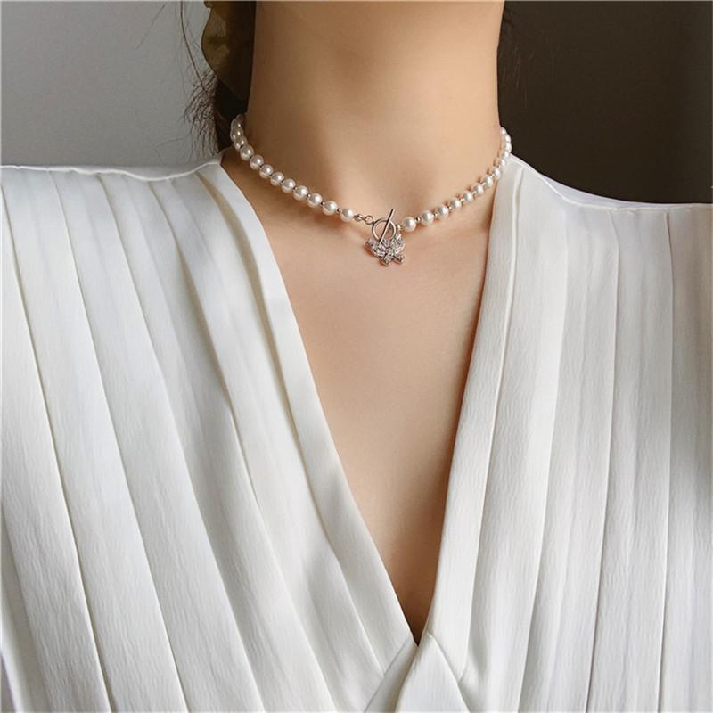

Simulated Pearl Choker Necklaces for Women 2020 Crystal Butterfly Pendant Necklaces Weddings Jewelry Party Gifts Pearl