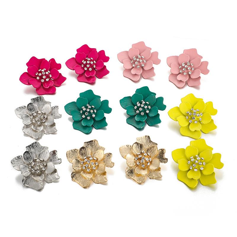 

New Arrival Winter Colorful Blooming Big Flower Post Earring Fashion Woman Simply Dimensional Design Crystal Petal Earrings
