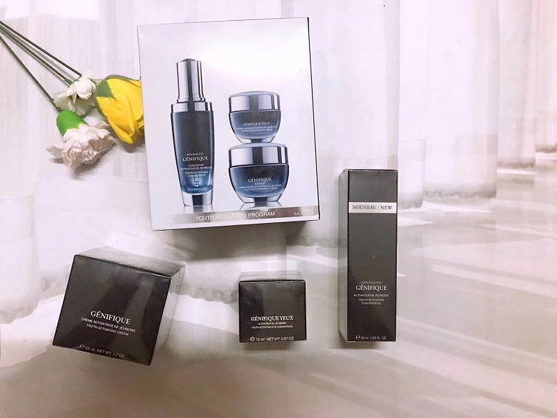 Kits avancés 3 pcs 15 ml de crème pour les yeux + 50 ml de visage crème + 50 ml Essence liquide avancé pour les lignes activant les ensembles de