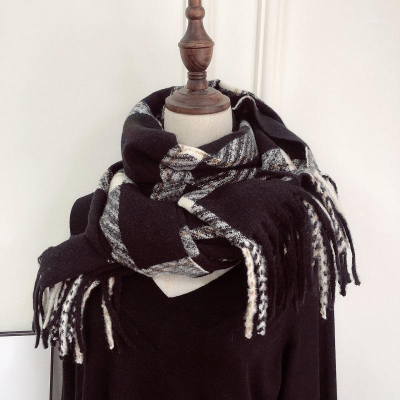 

Luxury Pliad Winter Fashion Shawls Gift For Women Leopard Tassel Printed Ladies Knitting Cashmere Scarf1
