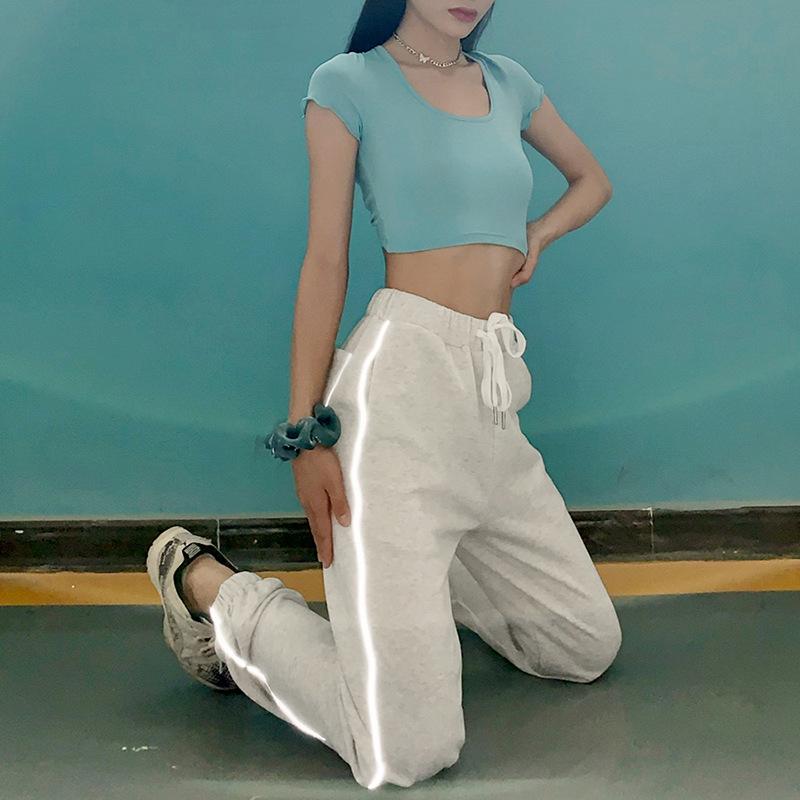 loose black pants outfit