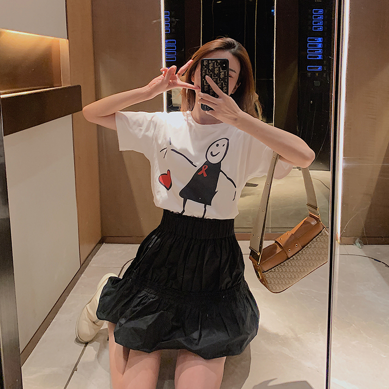 

2020 Beiyis Are New the Beginning Spring Love of Cartoon Cartoons Foreign-style Villain t Red Short Sleeve Women' Shirt Fashions in 3daf, See chart