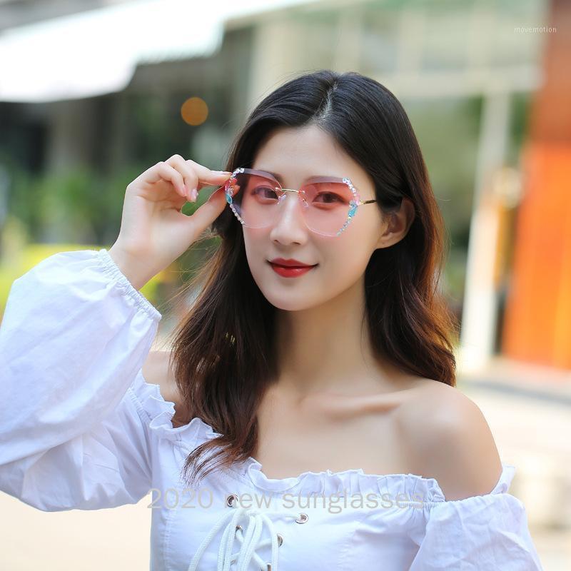 

New Vintage Small Oval Sunglasses Women Brand Designer Lady Luxury Diamond Frame Square Sun Glasses For Female Eyewear UV400 NX1