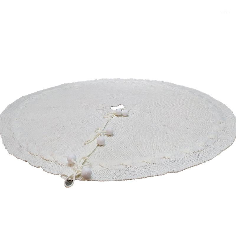 

Knitted Christmas Tree Skirt Yarn Country Style Christmas Day Decoration 122cm Tree Skirt1