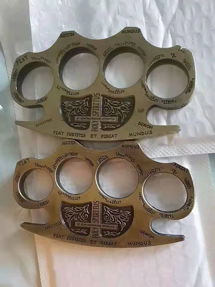 

Glass fiber tiger finger four finger hand brace hand buckle boxing set self defense weapon ring ring ring legal self defense fighting supp21