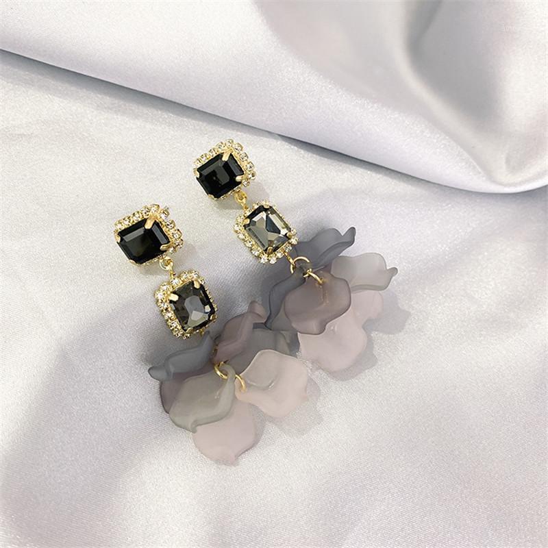 

FYUAN Square Black Crystal Drop Earrings for Women Korean Style Acrylic Petals Dangle Earrings Statement Jewelry Gifts1