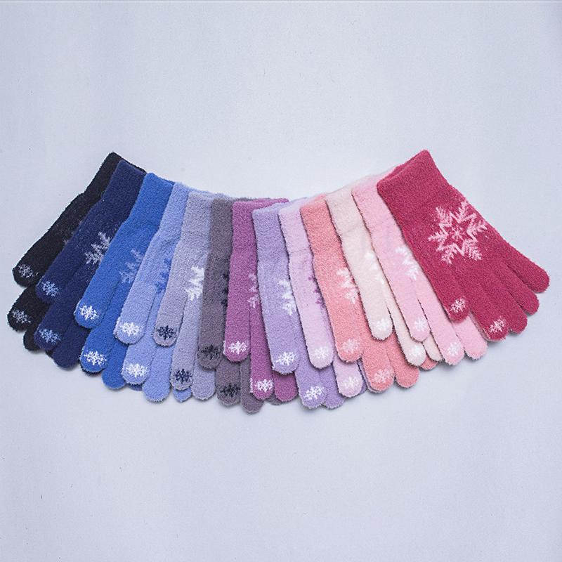 

Sparsil Women Touch Screen Suede Glove Winter Double Layer Furry Mittens Warm Snowflake Embroidery Outdoor Fashionable Gloves