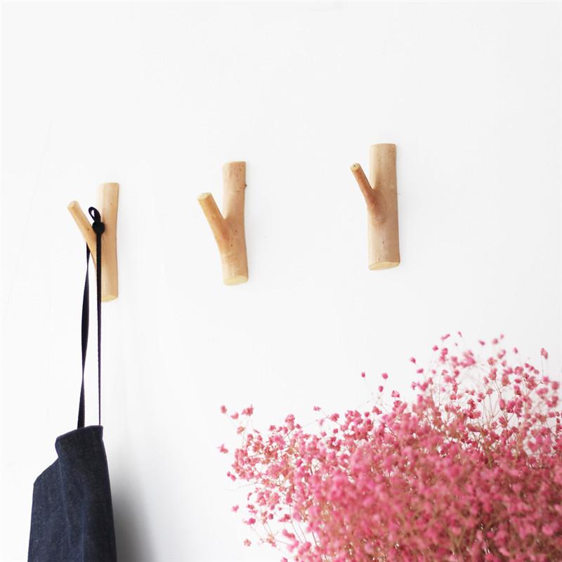 

Fashion Poplar Hook Wood Wall Hanger Creative Pastoral Simplicity Wood Coat Rack Hanger Wallets Wall Hooks Decoration