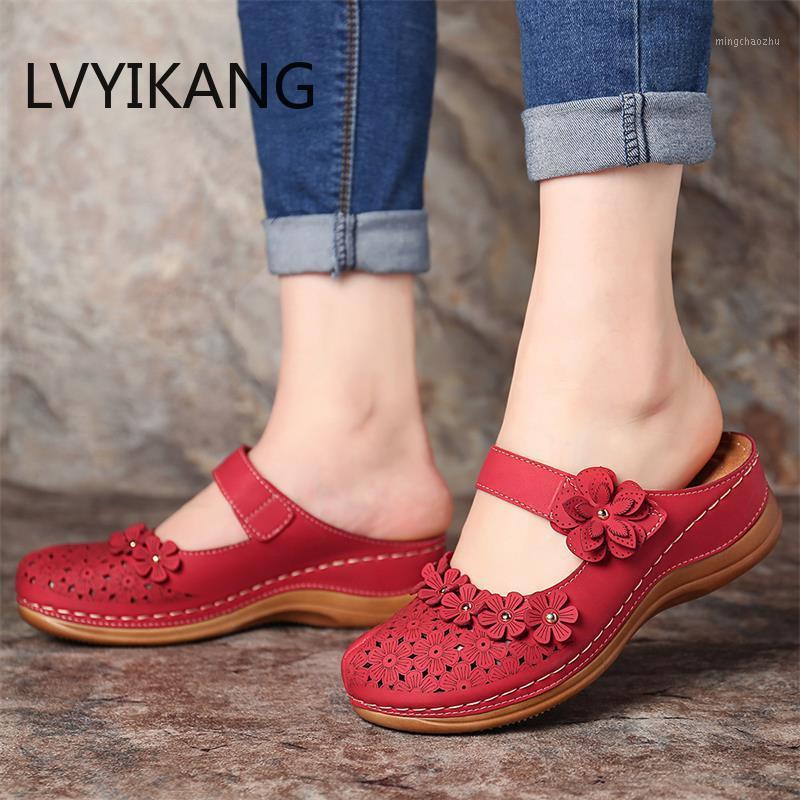 

2020 Personality Women Flat Sandals Hollow Out Retro Flower Round Toe Ladies Shoes Plus Size Super Soft Female Buckle Slippers1, Blue
