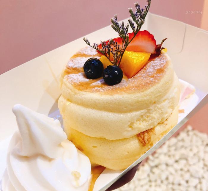 

temperature control 110v 220v Electric Souffler Waffle Maker Machine Commercial Pancake Waffle Souffle Machine1