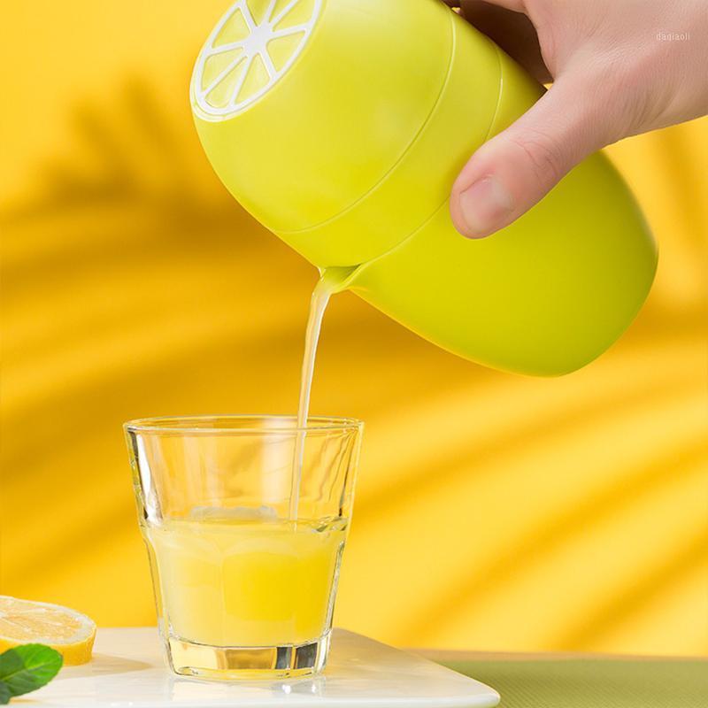 

Portable Juicer Press Fruit Juicer Mini Fruit Squeezer for Citrus Orange Lemon Household Machine1