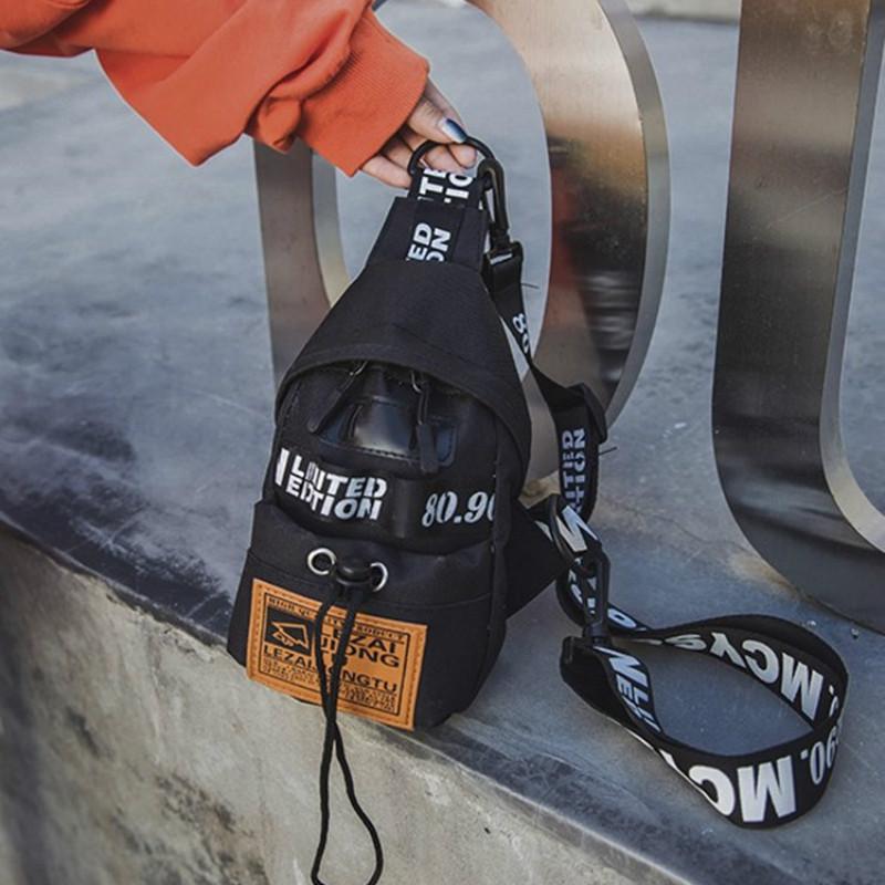 

Crossbody Bags for Women 2020 New Street Fashion Women's Bag Wild Shoulder Messenger Bag Fashion Chest, Black