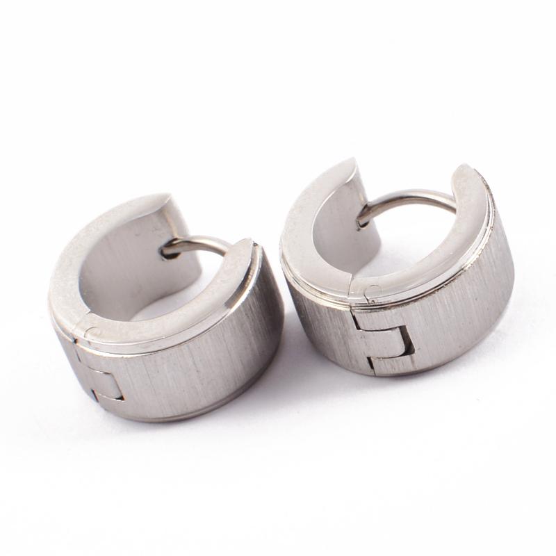 

Fashion Gear Hoop Earrings Stainless Steel Men Women Color Frosted Round Hoop Huggie Earrings Jewelry 7*13mm